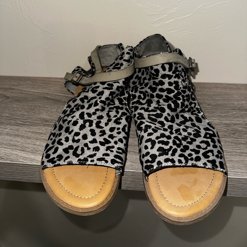 Blowfish sandals